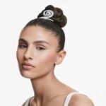 Ariana Grande x Swarovski hair clip Baguette cut, White, Rhodium plated - Image 2