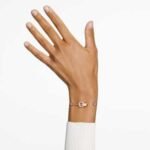 Dextera bracelet Interlocking loop, White, 18K rose gold finish - Image 2