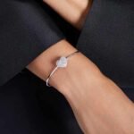 Hyperbola bangle Heart, White, Rhodium plated - Image 2