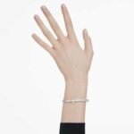 Hyperbola bangle Mixed cuts, White, Rhodium plated - Image 2
