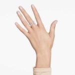 Hyperbola ring Infinity, White, Silver-tone finish - Image 2