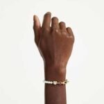 Idyllia bracelet Crystal pearl, White, 18K gold finish - Image 2