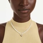 Idyllia charm Mixed cuts, Bee, Multicoloured, 18K gold finish - Image 2