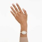 Imber bangle watch Swiss Made, Metal bracelet, Gold tone, Champagne gold-tone finish - Image 2