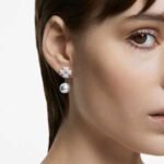 Latisha earring jackets Flower, White, 18K rose gold finish - Image 2
