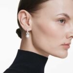 Matrix drop earrings, Crystal pearl, Round cut, White, Rhodium plated - Image 2