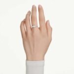 Stilla Attract ring Round cut, White, Silver-tone finish - Image 2