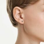 Stilla stud earrings Triangle cut, Multicoloured, Mixed metal finish - Image 2