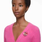 Idyllia pendant and brooch Pavé, Flower, Pink, 18K gold finish - Image 6