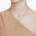 Idyllia pendant Crystal pearls, Seahorse, White, 18K gold finish - Image 2