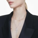 Insigne pendant Mixed cuts, Cross, White, Rhodium plated - Image 2