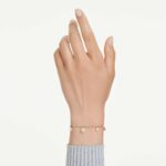 Una Angelic strandage Crystal pearl, Round cut, White, 18K gold finish - Image 8